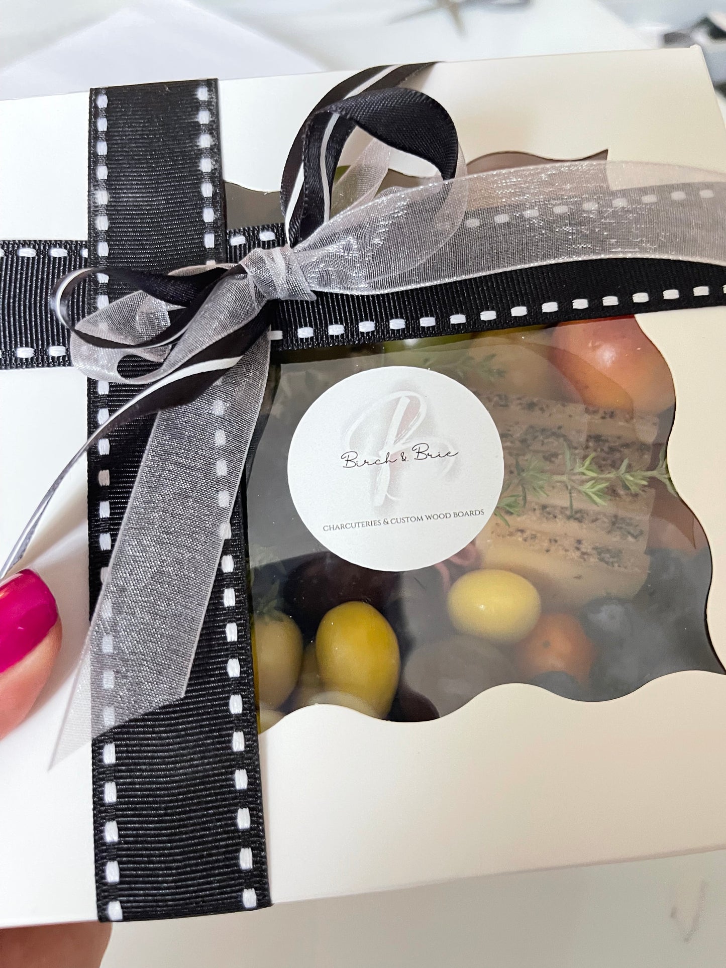 Valentine’s Day Charcuterie Mini Gift Box